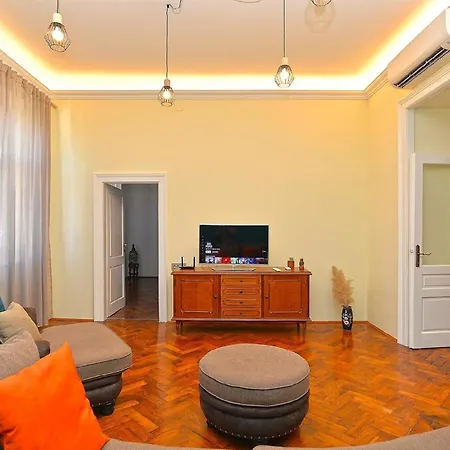Ferienwohnung Fuer 4 Personen Ca 115 Qm In Pula, Istrien Istrische Riviera * Pula